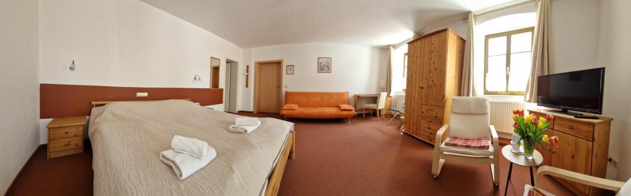 Garni Hotel Zum Hothertor 괴를리츠 외부 사진