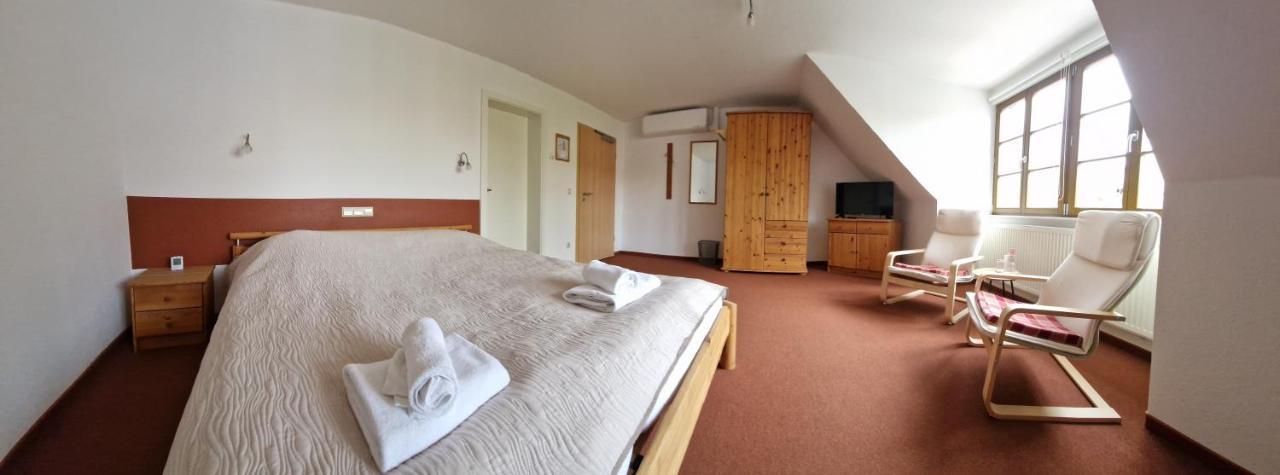 Garni Hotel Zum Hothertor 괴를리츠 외부 사진